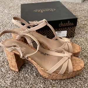 NWOT Charles Maverick Nude Sandal